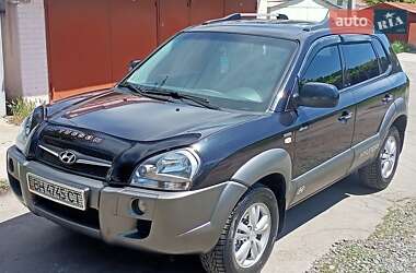 Позашляховик / Кросовер Hyundai Tucson 2012 в 