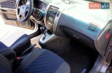 Позашляховик / Кросовер Hyundai Tucson 2012 в 