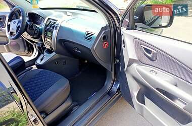Позашляховик / Кросовер Hyundai Tucson 2012 в 