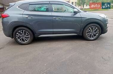 Внедорожник / Кроссовер Hyundai Tucson 2019 в Остроге
