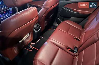 Внедорожник / Кроссовер Hyundai Tucson 2016 в 