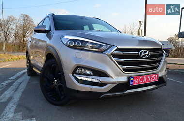 Внедорожник / Кроссовер Hyundai Tucson 2016 в 
