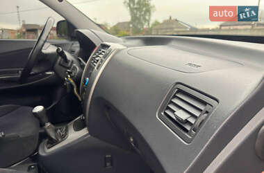 Внедорожник / Кроссовер Hyundai Tucson 2010 в 
