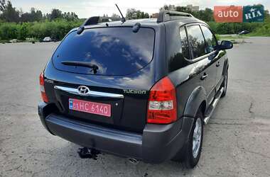 Внедорожник / Кроссовер Hyundai Tucson 2006 в 