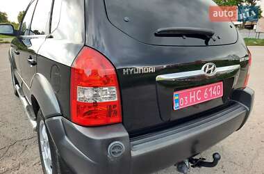 Внедорожник / Кроссовер Hyundai Tucson 2006 в 