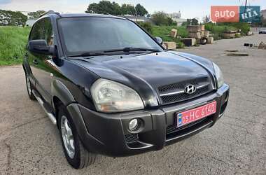 Внедорожник / Кроссовер Hyundai Tucson 2006 в 