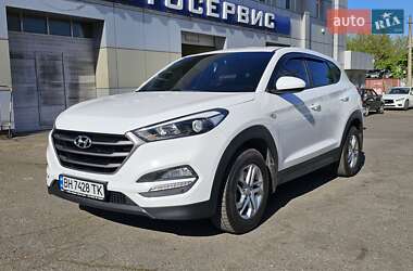 Позашляховик / Кросовер Hyundai Tucson 2016 в Одесі
