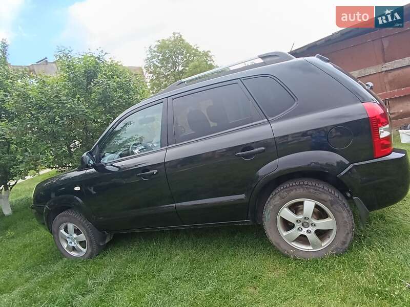 Позашляховик / Кросовер Hyundai Tucson 2008 в Млиніві