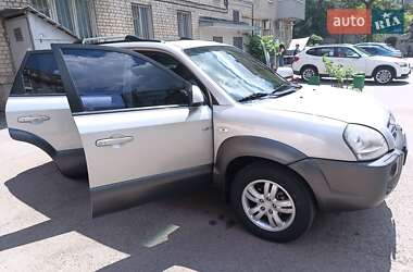 Внедорожник / Кроссовер Hyundai Tucson 2007 в 
