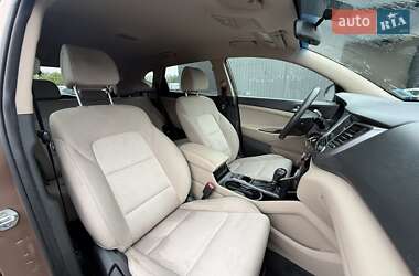 Позашляховик / Кросовер Hyundai Tucson 2017 в 