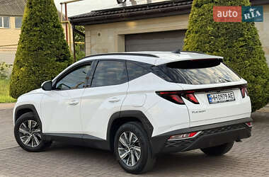 Внедорожник / Кроссовер Hyundai Tucson 2023 в 