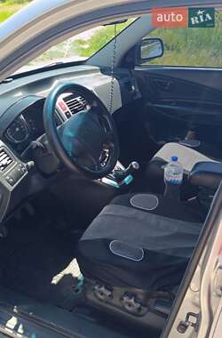 Позашляховик / Кросовер Hyundai Tucson 2006 в 