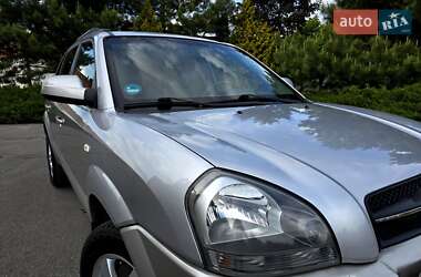 Позашляховик / Кросовер Hyundai Tucson 2006 в 