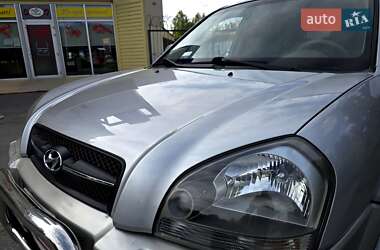 Позашляховик / Кросовер Hyundai Tucson 2006 в 