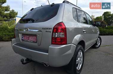 Позашляховик / Кросовер Hyundai Tucson 2006 в 