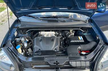 Внедорожник / Кроссовер Hyundai Tucson 2008 в 