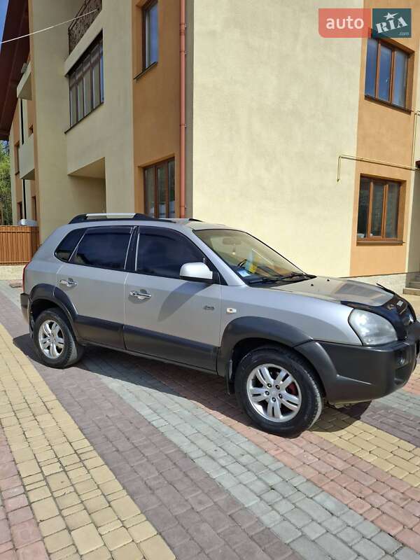 Позашляховик / Кросовер Hyundai Tucson 2008 в 
