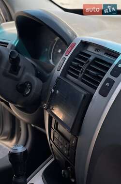Внедорожник / Кроссовер Hyundai Tucson 2006 в 