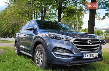 Внедорожник / Кроссовер Hyundai Tucson 2017 в 