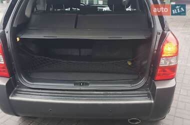 Внедорожник / Кроссовер Hyundai Tucson 2007 в 