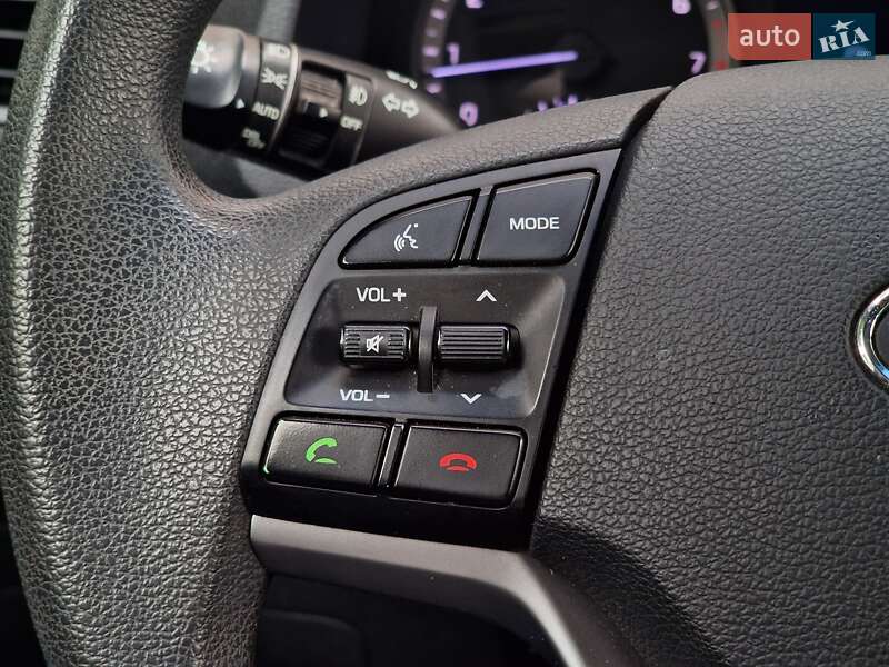 Позашляховик / Кросовер Hyundai Tucson 2016 в Одесі