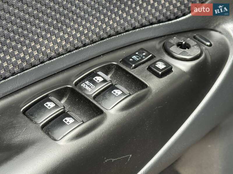 Позашляховик / Кросовер Hyundai Tucson 2008 в Охтирці