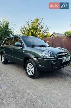 Позашляховик / Кросовер Hyundai Tucson 2011 в Чернігові