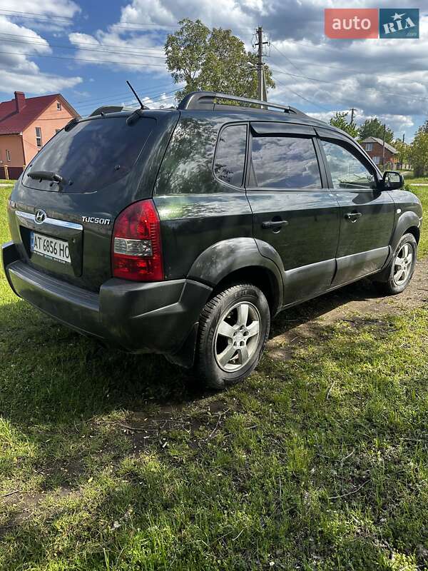 Внедорожник / Кроссовер Hyundai Tucson 2007 в 