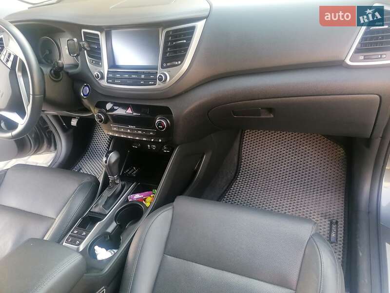 Позашляховик / Кросовер Hyundai Tucson 2017 в Дніпрі фото 13 Позашляховик / Кросовер Hyundai Tucson 2017 в Дніпрі