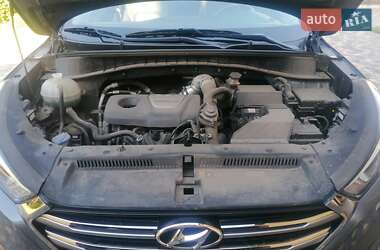 Внедорожник / Кроссовер Hyundai Tucson 2017 в 