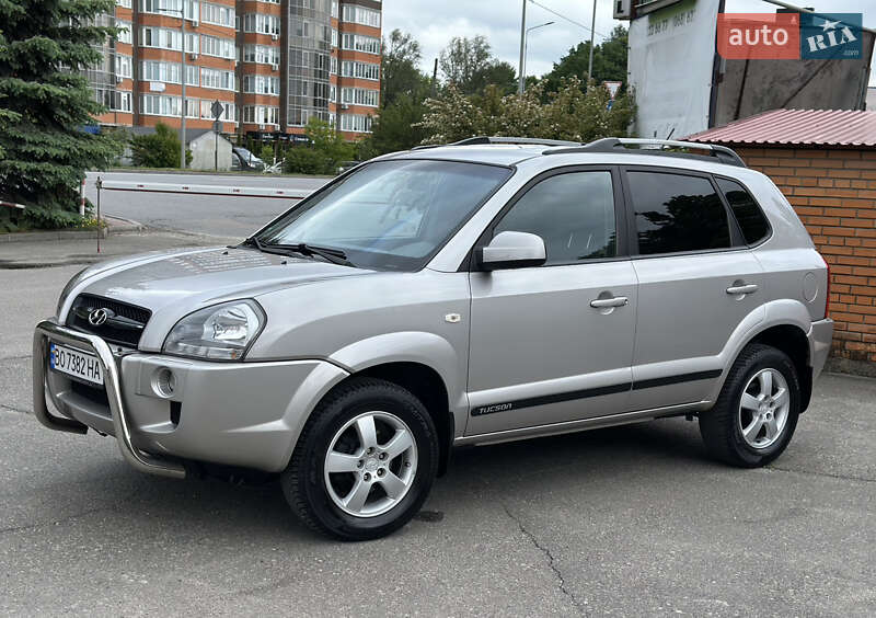 Позашляховик / Кросовер Hyundai Tucson 2005 в Тернополі