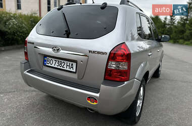 Позашляховик / Кросовер Hyundai Tucson 2005 в 