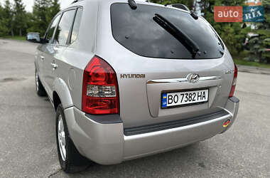 Позашляховик / Кросовер Hyundai Tucson 2005 в 
