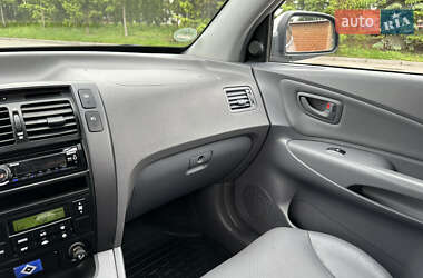 Позашляховик / Кросовер Hyundai Tucson 2005 в 