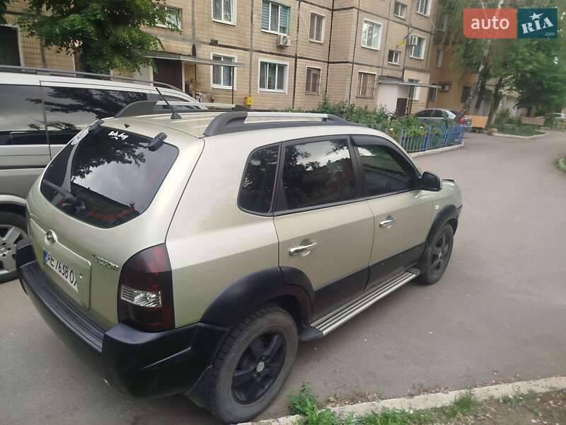 Внедорожник / Кроссовер Hyundai Tucson 2007 в 