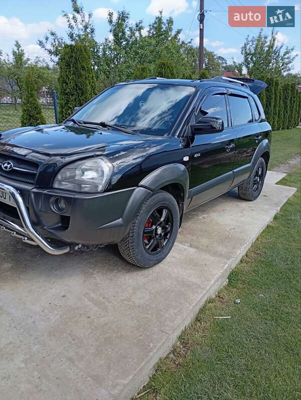 Позашляховик / Кросовер Hyundai Tucson 2006 в Самборі фото 3 Позашляховик / Кросовер Hyundai Tucson 2006 в Самборі