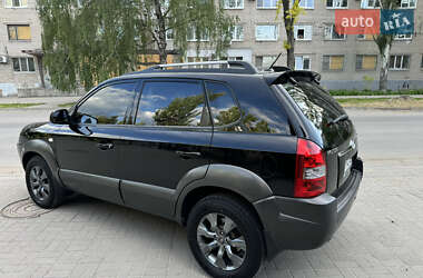 Внедорожник / Кроссовер Hyundai Tucson 2008 в 