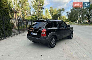 Внедорожник / Кроссовер Hyundai Tucson 2008 в 