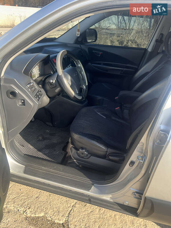 Внедорожник / Кроссовер Hyundai Tucson 2011 в Киеве