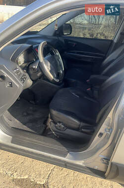 Внедорожник / Кроссовер Hyundai Tucson 2011 в 