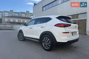 Внедорожник / Кроссовер Hyundai Tucson 2019 в 