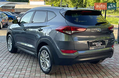 Внедорожник / Кроссовер Hyundai Tucson 2016 в 