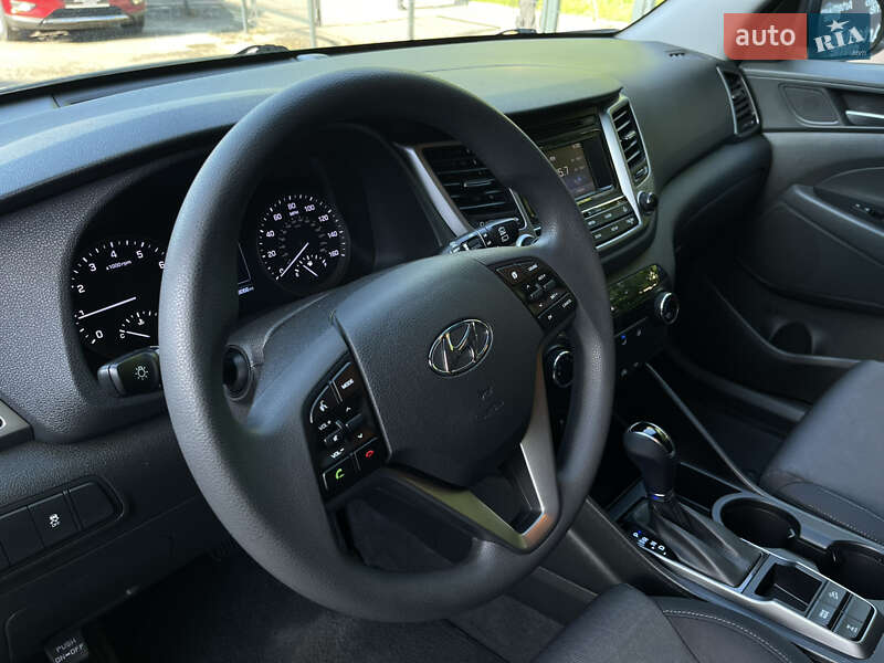 Внедорожник / Кроссовер Hyundai Tucson 2016 в Ровно