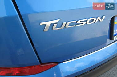 Внедорожник / Кроссовер Hyundai Tucson 2017 в 