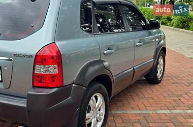 Внедорожник / Кроссовер Hyundai Tucson 2006 в 