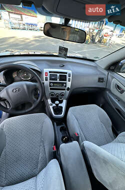Позашляховик / Кросовер Hyundai Tucson 2004 в 