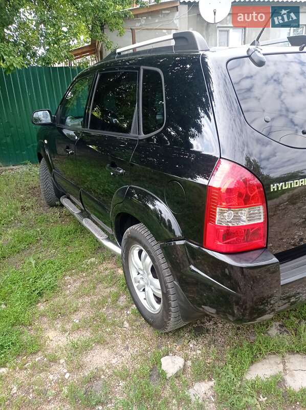Внедорожник / Кроссовер Hyundai Tucson 2007 в 