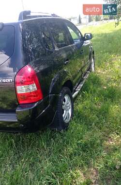 Внедорожник / Кроссовер Hyundai Tucson 2007 в 