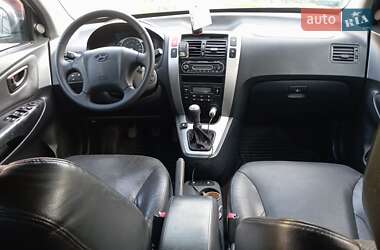 Позашляховик / Кросовер Hyundai Tucson 2006 в 
