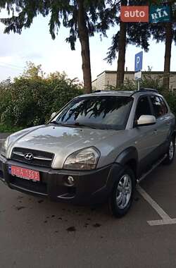 Внедорожник / Кроссовер Hyundai Tucson 2007 в 
